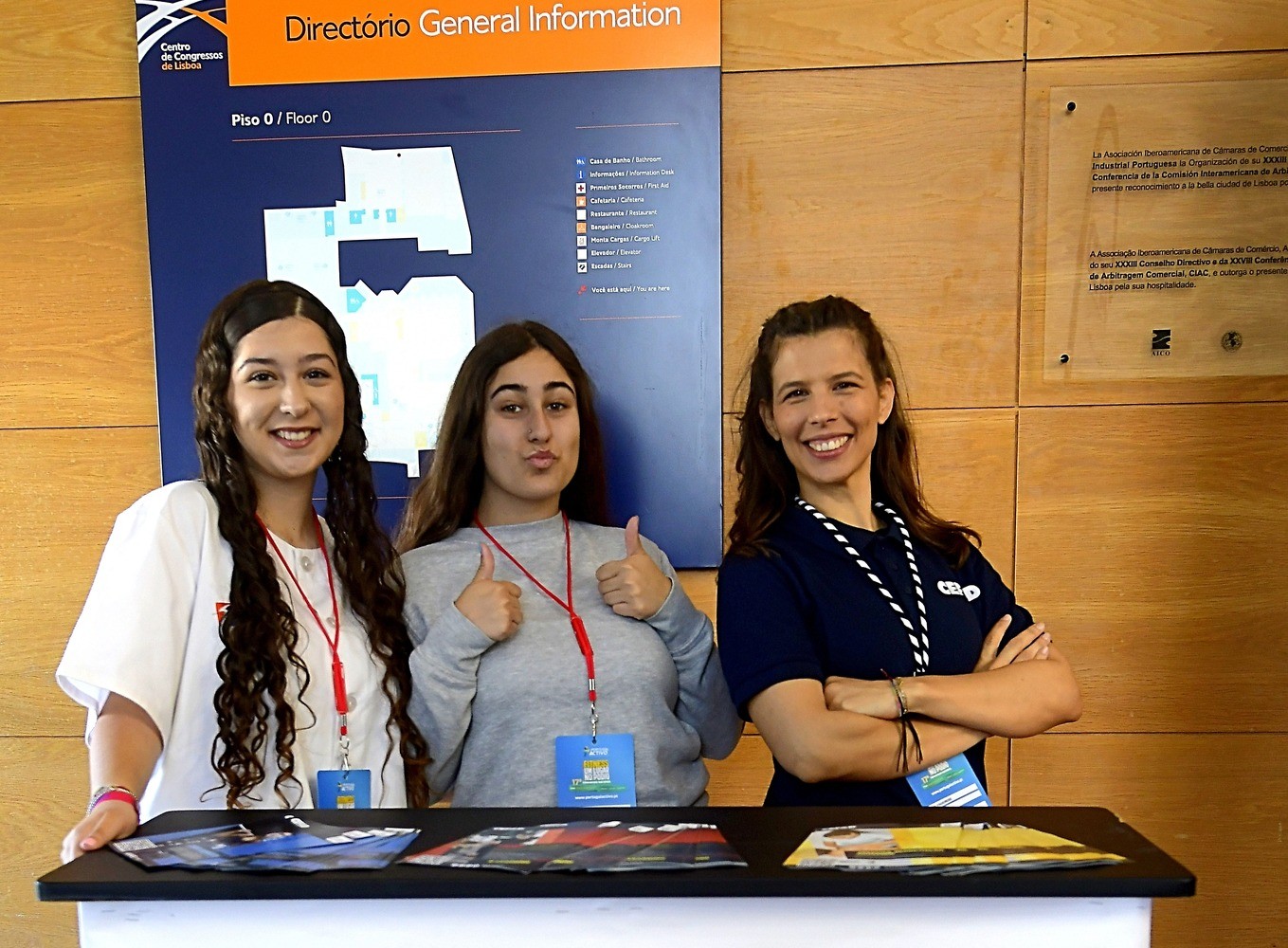 Rita Figueiredo com equipa do CEFAD num evento